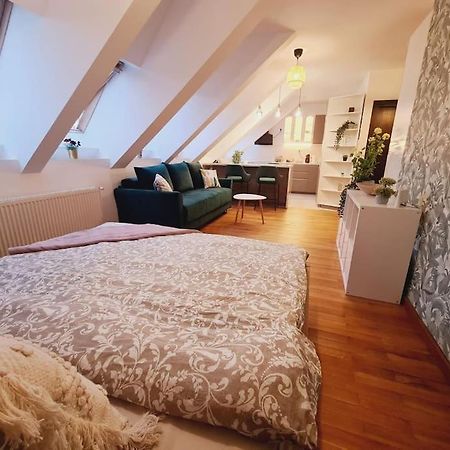 Bucharest Central B Apartment Екстер'єр фото